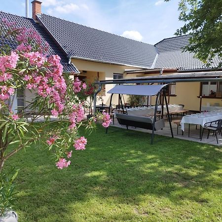 Tartos Szegfu Vendeghaz, Maganszallas Tazlar Exteriér fotografie